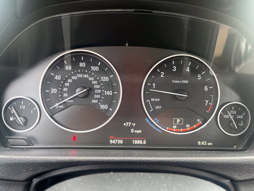 Used 2016 BMW 320i xDrive Sedan w/ Sport Package AWD/4WD image 6