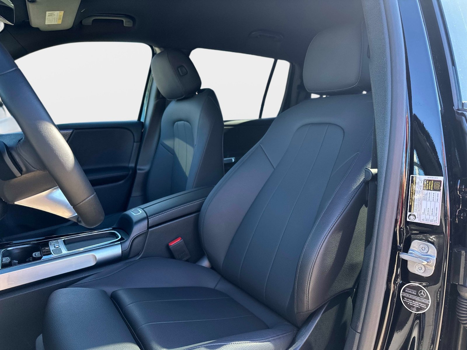 Certified 2025 Mercedes-Benz GLB 250 image 19