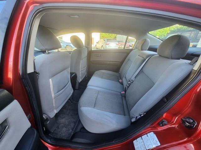 Used 2010 Nissan Sentra 2.0 SR w/ Convenience Pkg FWD image 17
