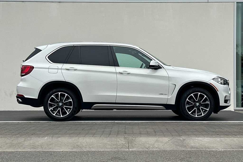 Used 2018 BMW X5 sDrive35i RWD image 2