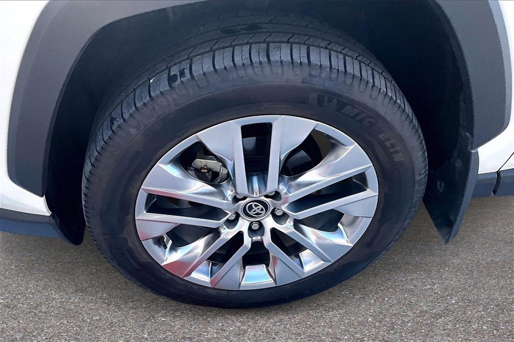 Certified 2020 Toyota RAV4 Limited image 33