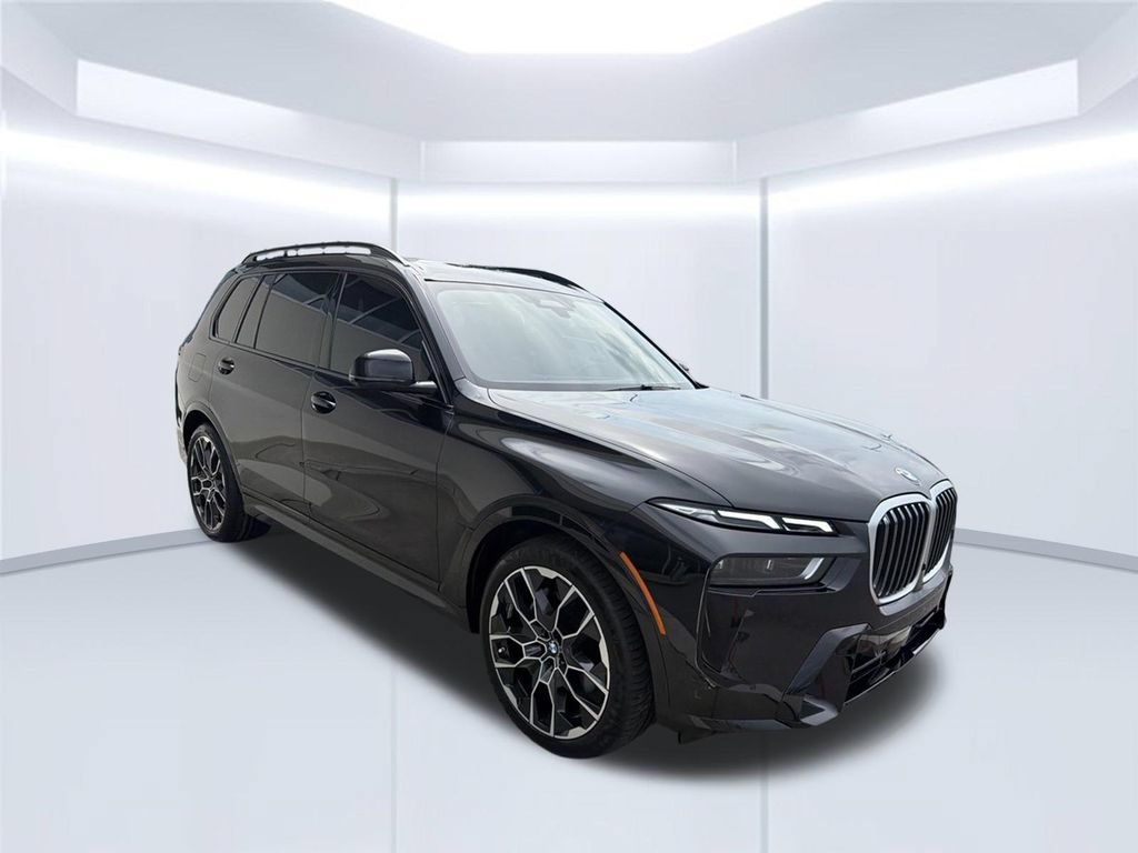 Used 2025 BMW X7 xDrive40i w/ M Sport Package AWD/4WD image 9