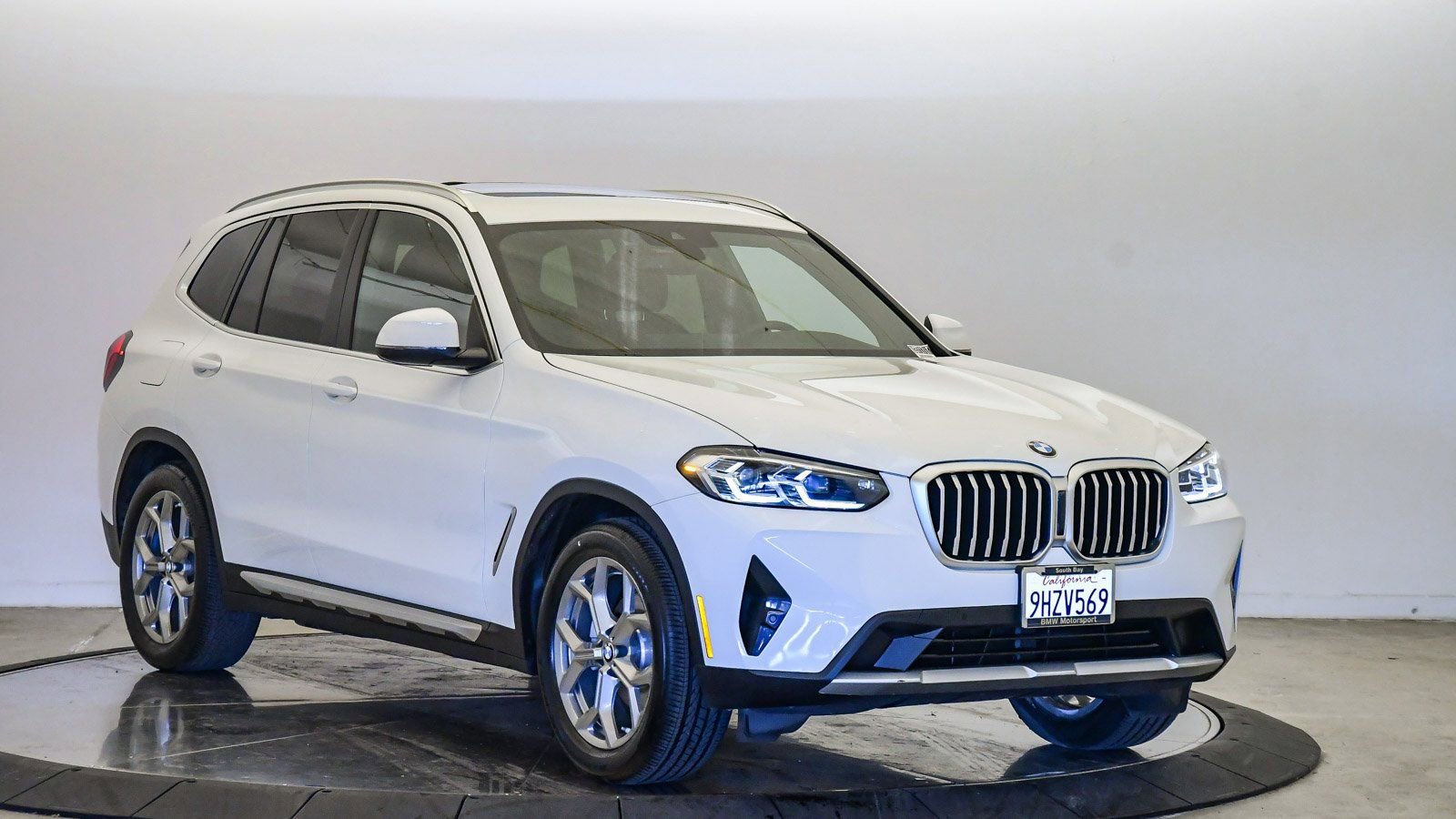 Certified 2024 BMW X3 sDrive30i w/ Premium Package image 6