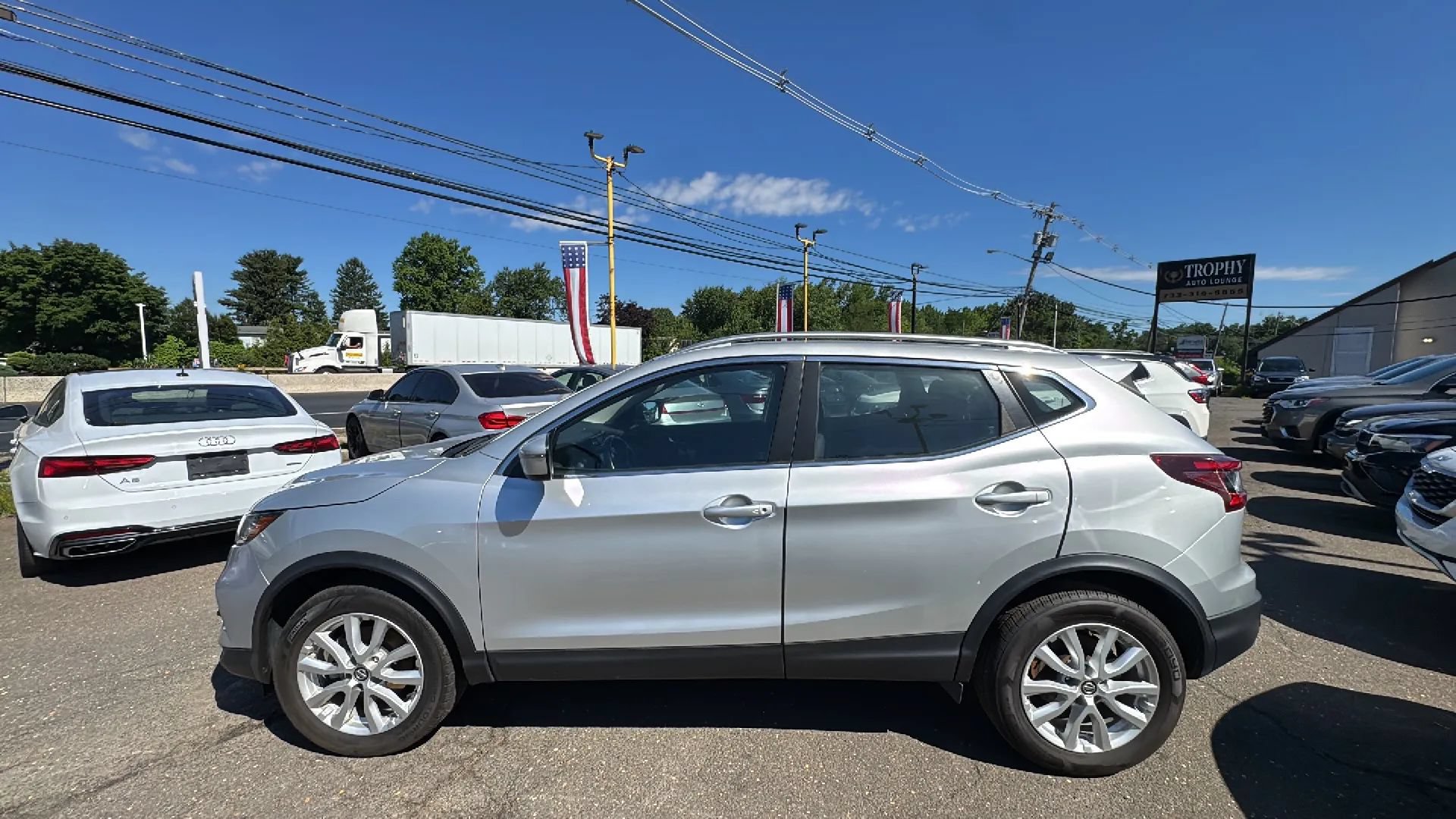 Used 2022 Nissan Rogue Sport SV AWD/4WD image 8