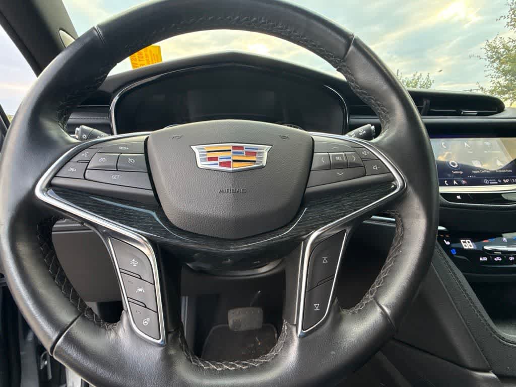 Used 2024 Cadillac XT5 Premium Luxury w/ LPO, Floor Liner Package AWD/4WD image 27
