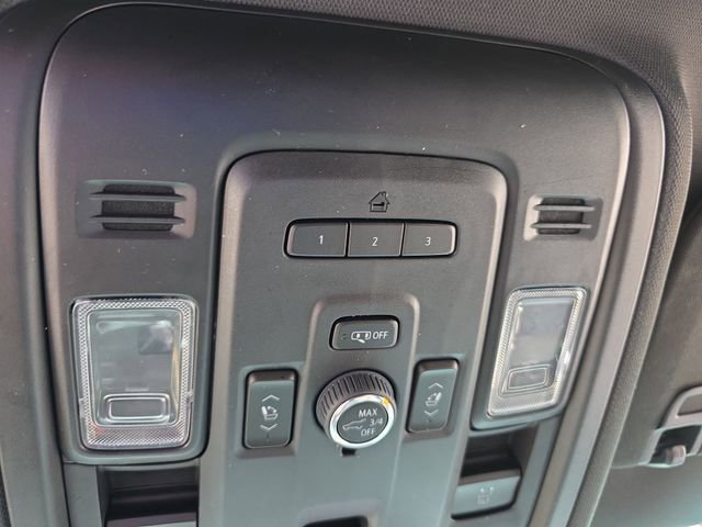 Used 2022 Chevrolet Tahoe RST w/ Luxury Package AWD/4WD image 25