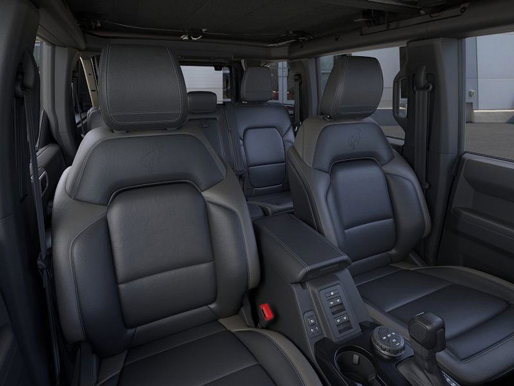 New 2026 Ford Bronco Outer Banks image 10