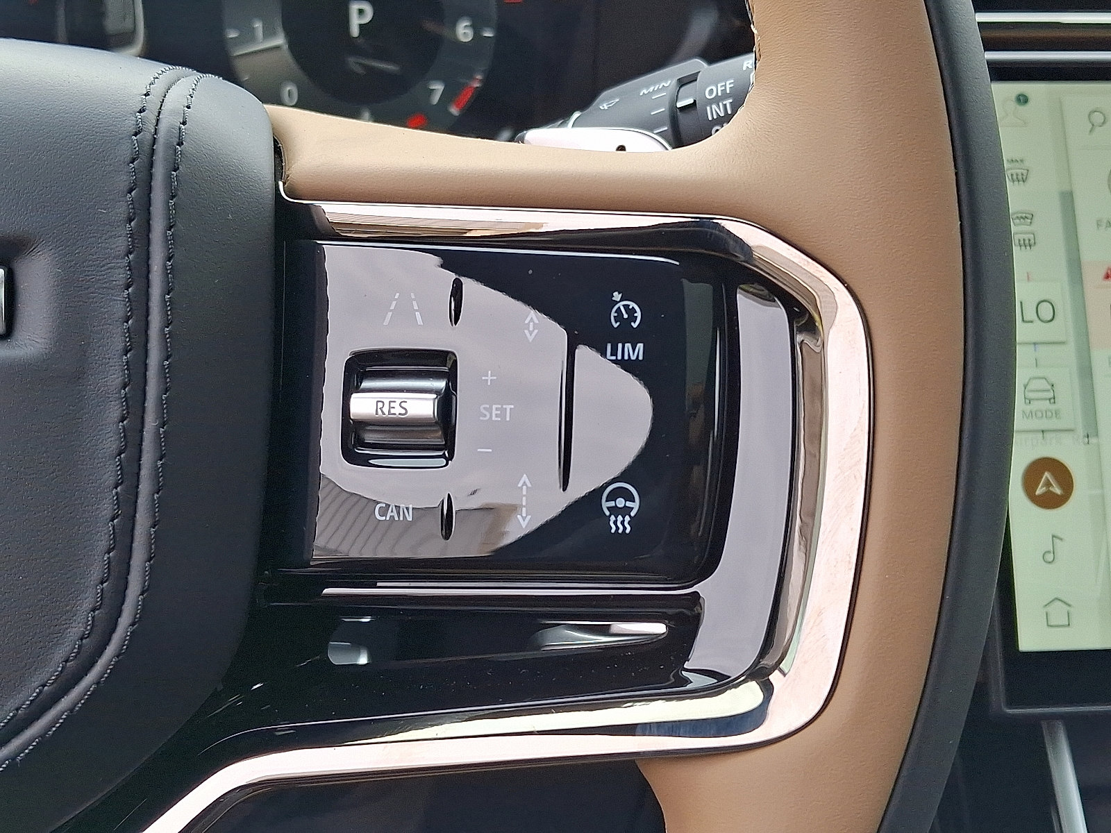 New 2026 Land Rover Range Rover Velar Autobiography image 17