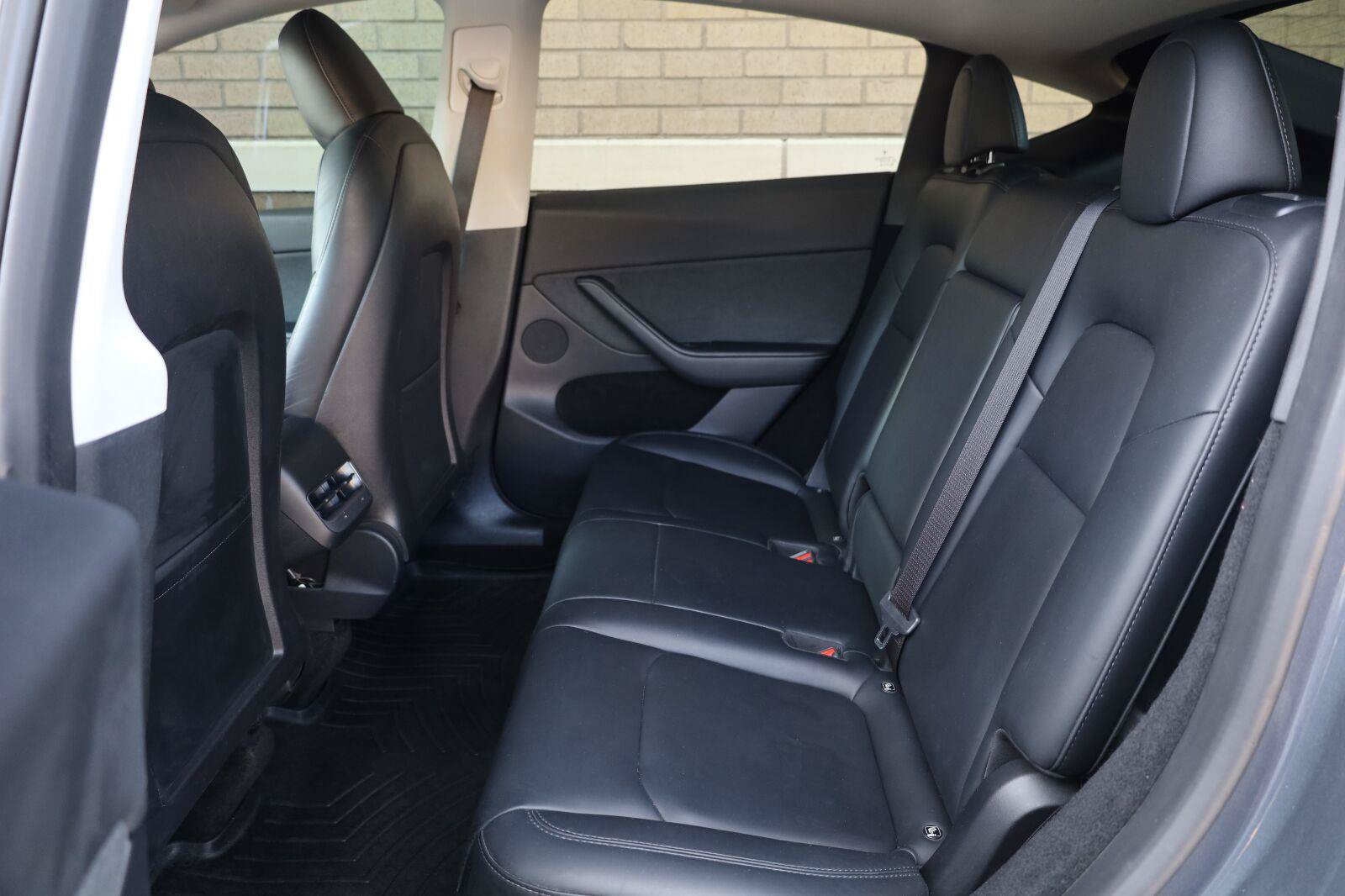 Used 2023 Tesla Model Y Long Range AWD/4WD image 22