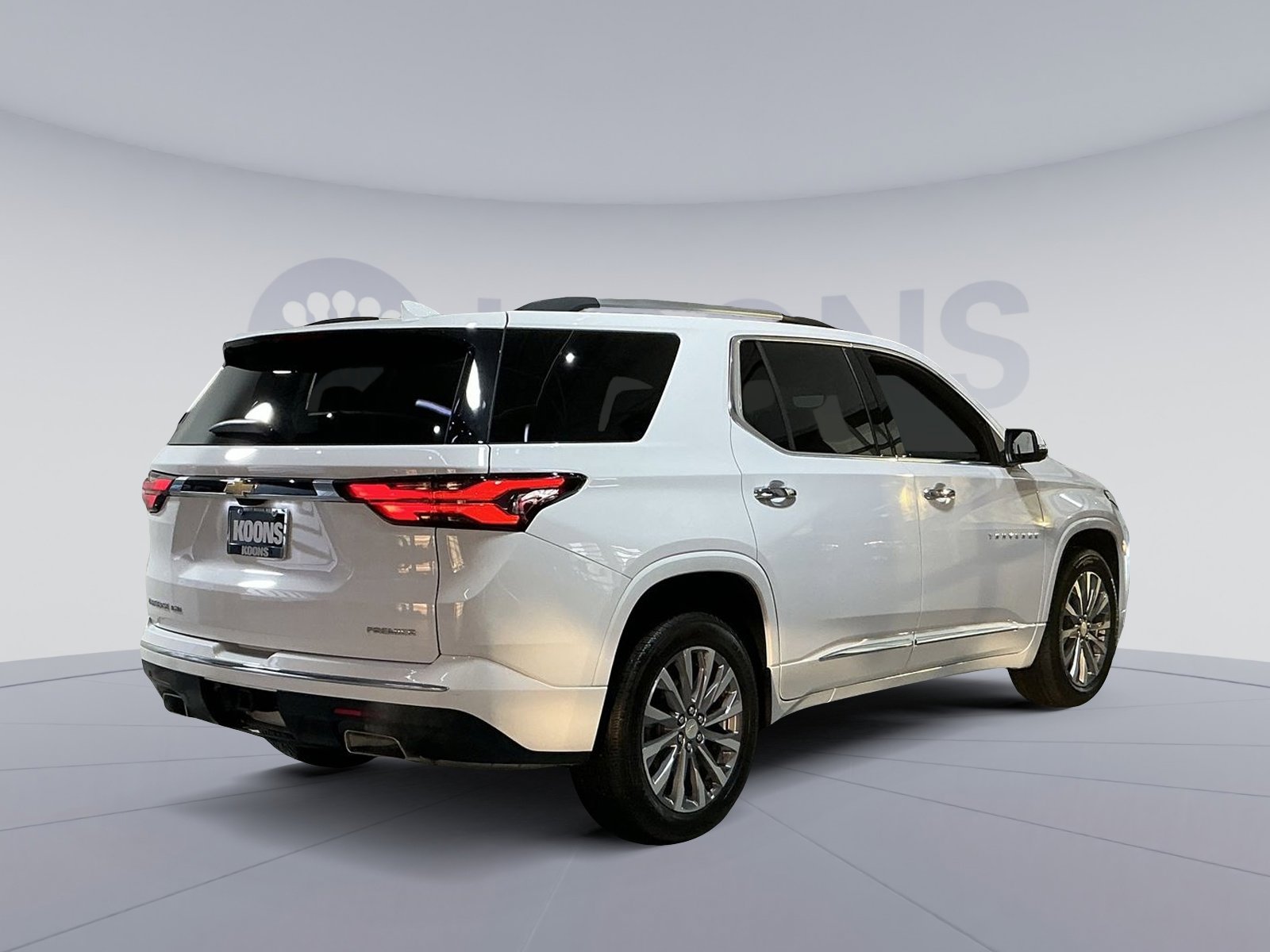 Used 2023 Chevrolet Traverse Premier image 16