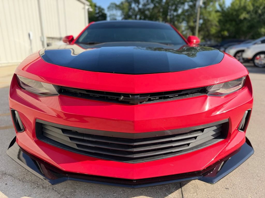 Used 2018 Chevrolet Camaro LT w/ RS Package RWD image 8