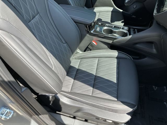 Certified 2023 Buick Envision Avenir AWD/4WD image 28