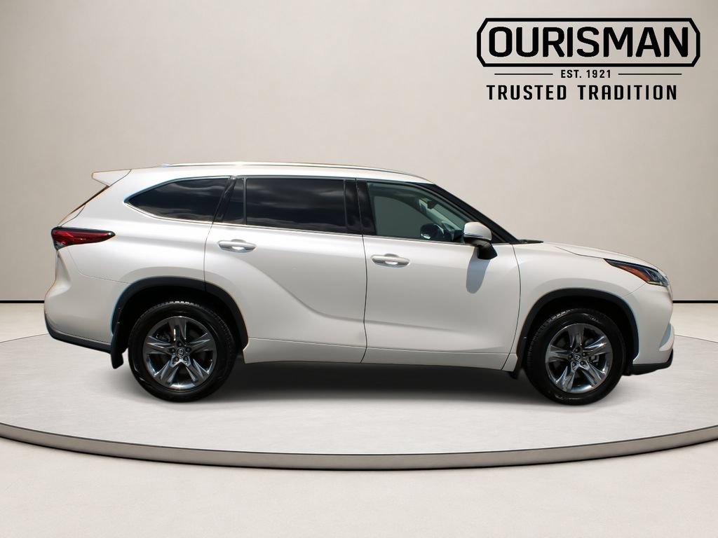 Used 2021 Toyota Highlander Platinum AWD/4WD image 9
