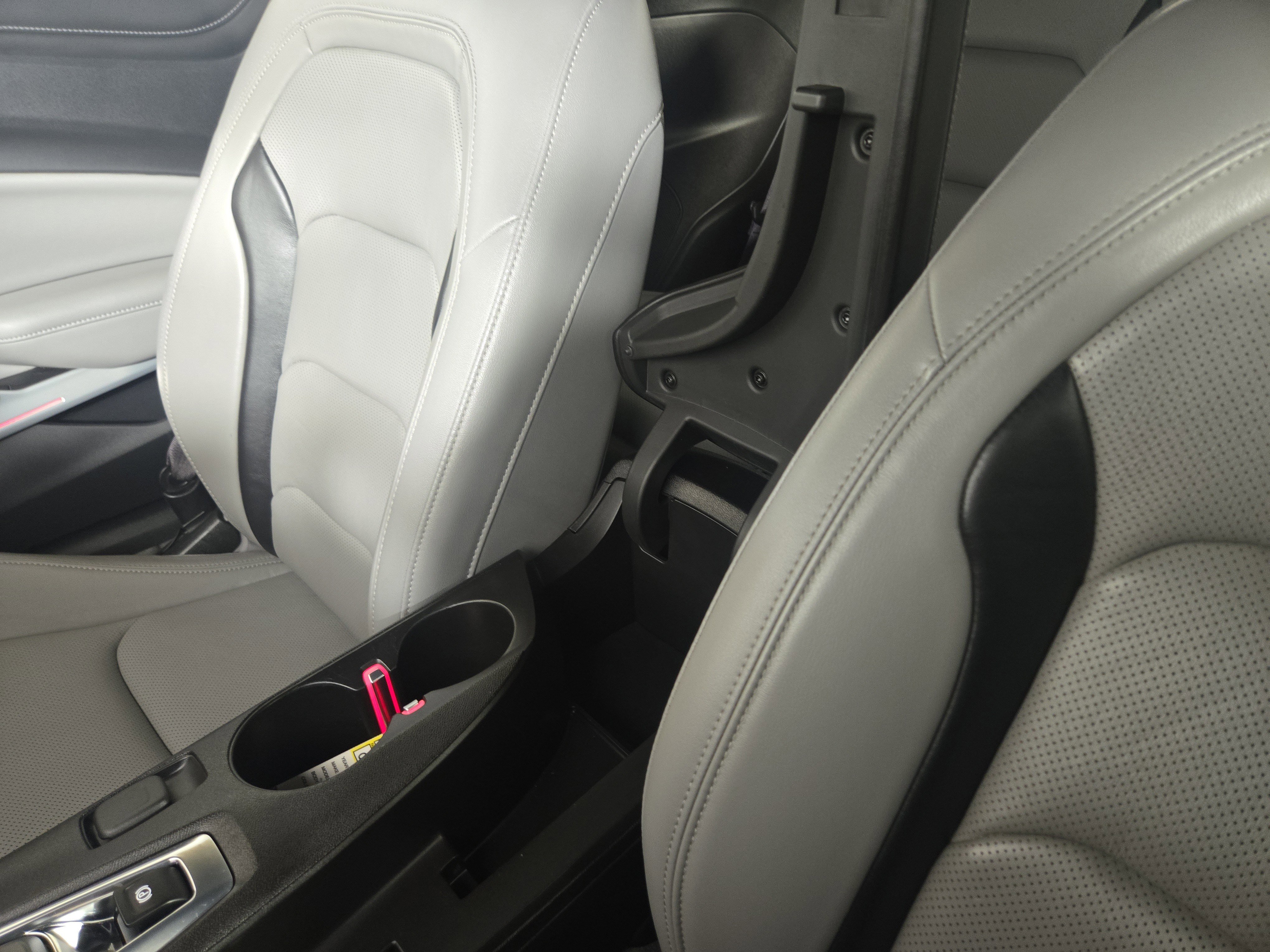 Used 2017 Chevrolet Camaro LT image 28