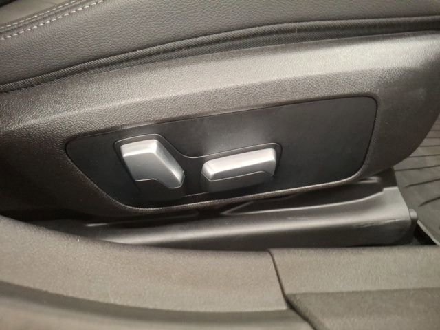 Used 2022 BMW 330i xDrive Sedan w/ Premium Package 2 image 70