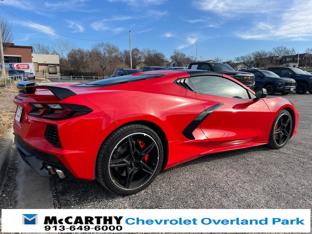Used 2021 Chevrolet Corvette Stingray Premium Cpe w/ Z51 Performance Package image 3