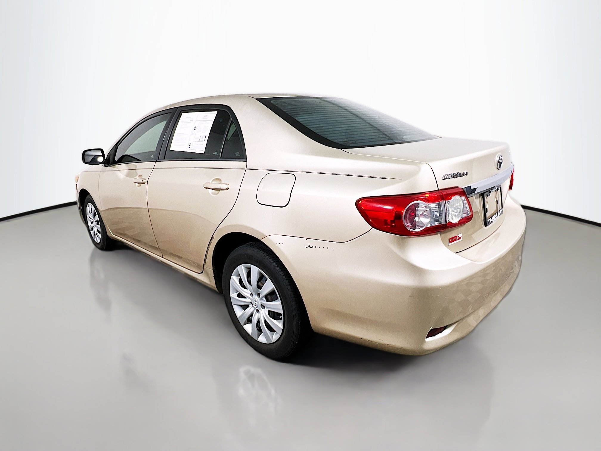 Used 2012 Toyota Corolla LE image 8
