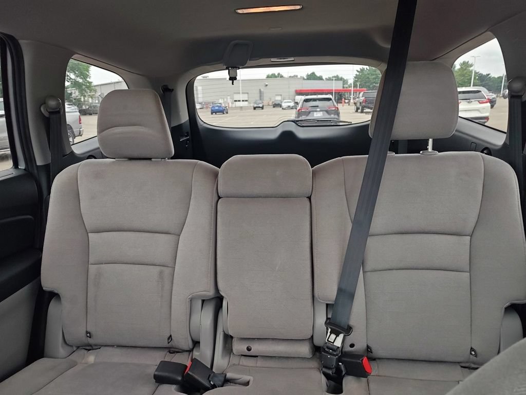 Used 2021 Honda Pilot EX image 11
