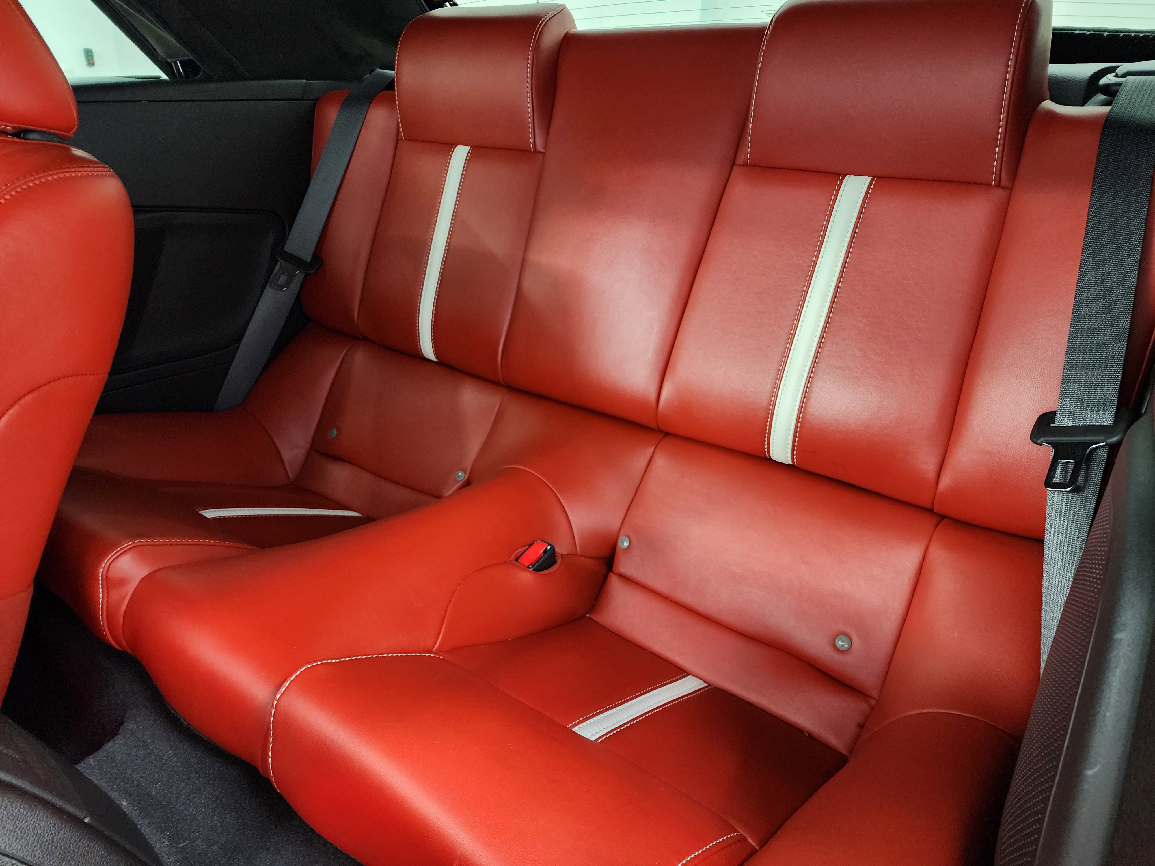 Used 2010 Ford Mustang GT Premium image 9