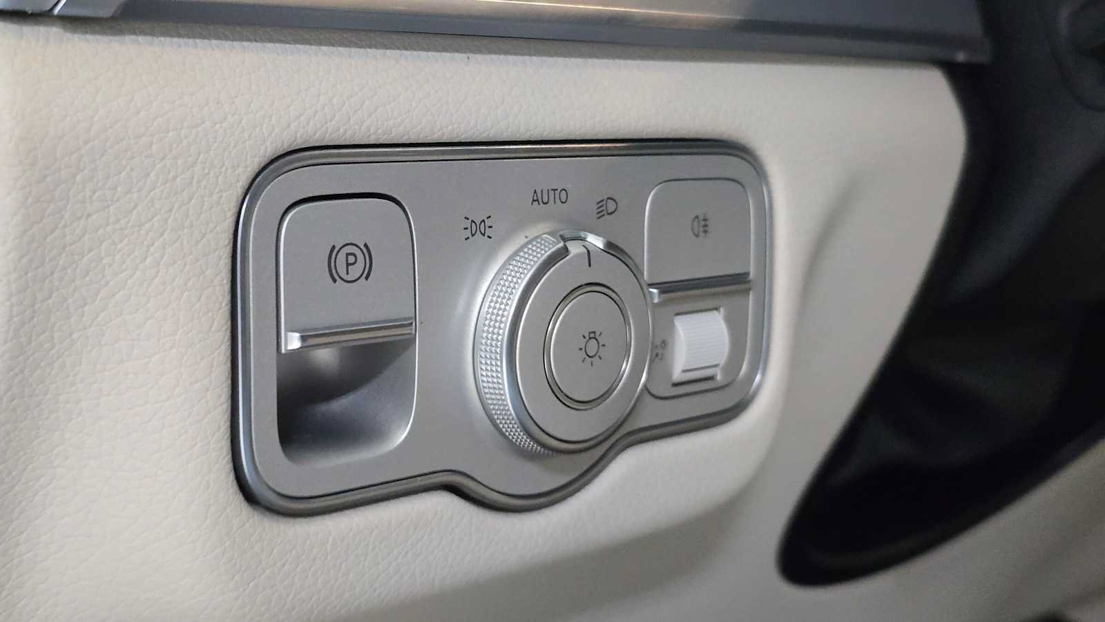 Certified 2024 Mercedes-Benz GLE 450 4MATIC image 25