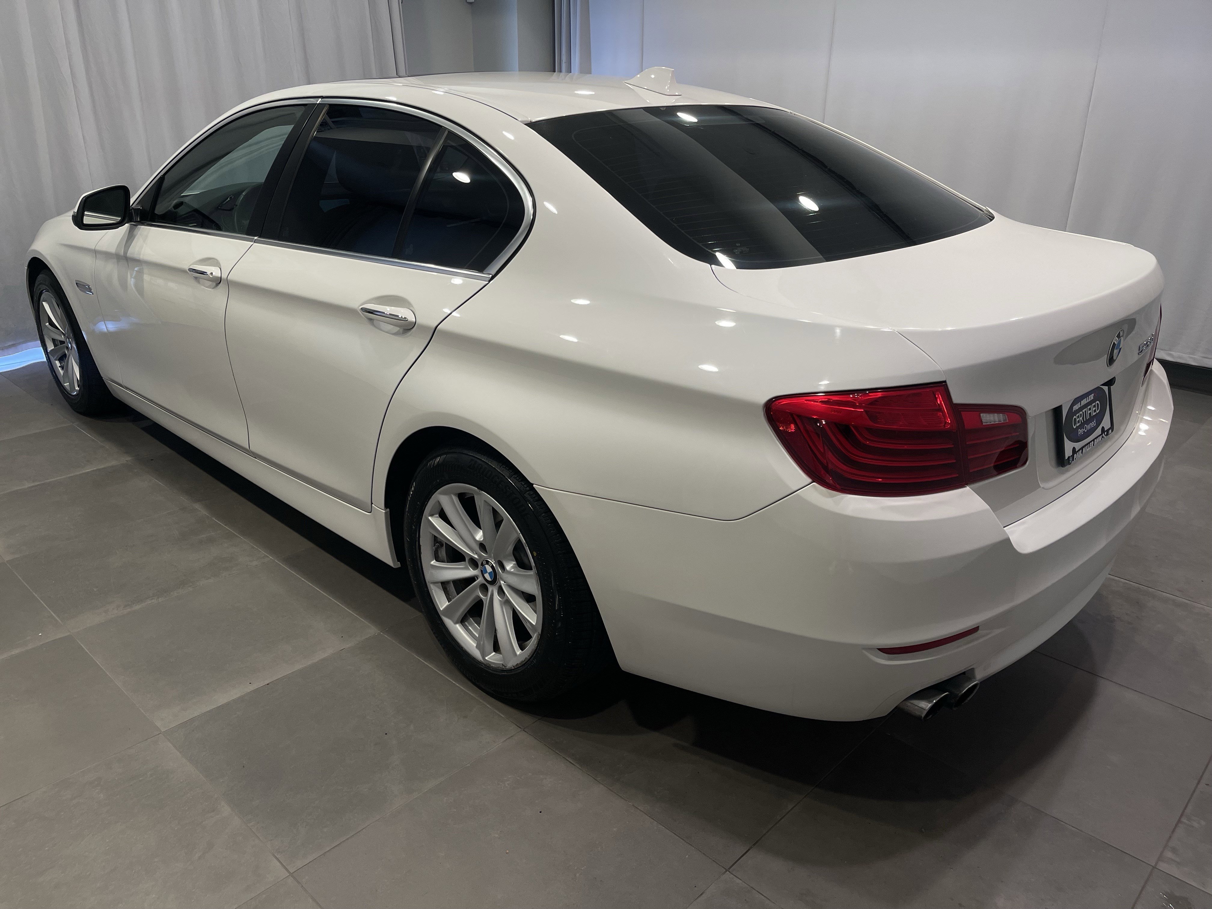 Used 2014 BMW 528i Sedan RWD image 4