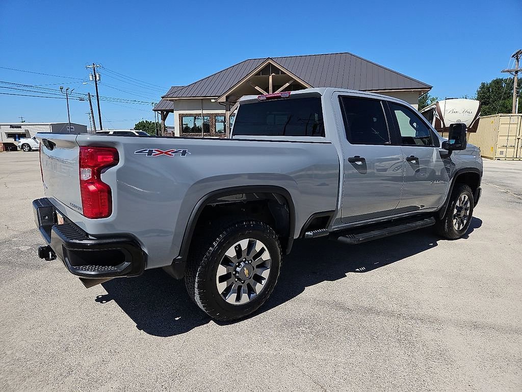 Used 2024 Chevrolet Silverado 2500 Custom w/ Custom Convenience Package AWD/4WD image 8