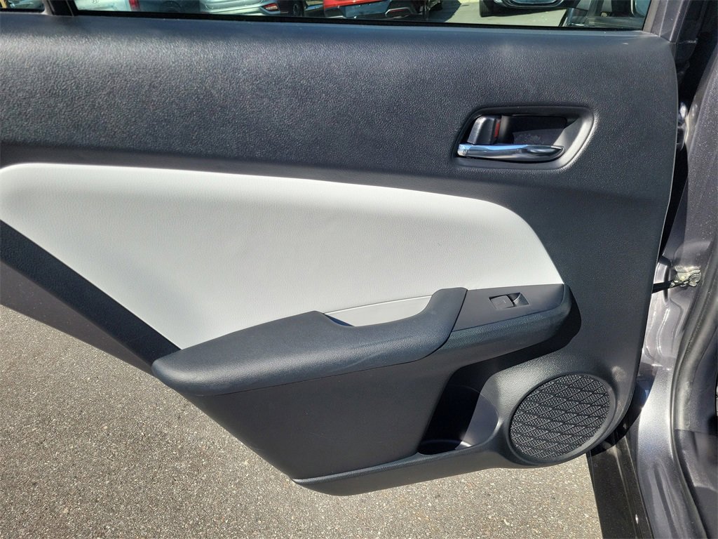 Used 2022 Toyota Prius Prime Limited image 11