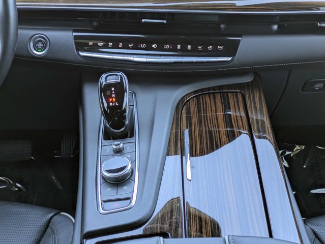 Used 2022 Cadillac Escalade Premium Luxury w/ Performance Package RWD image 21