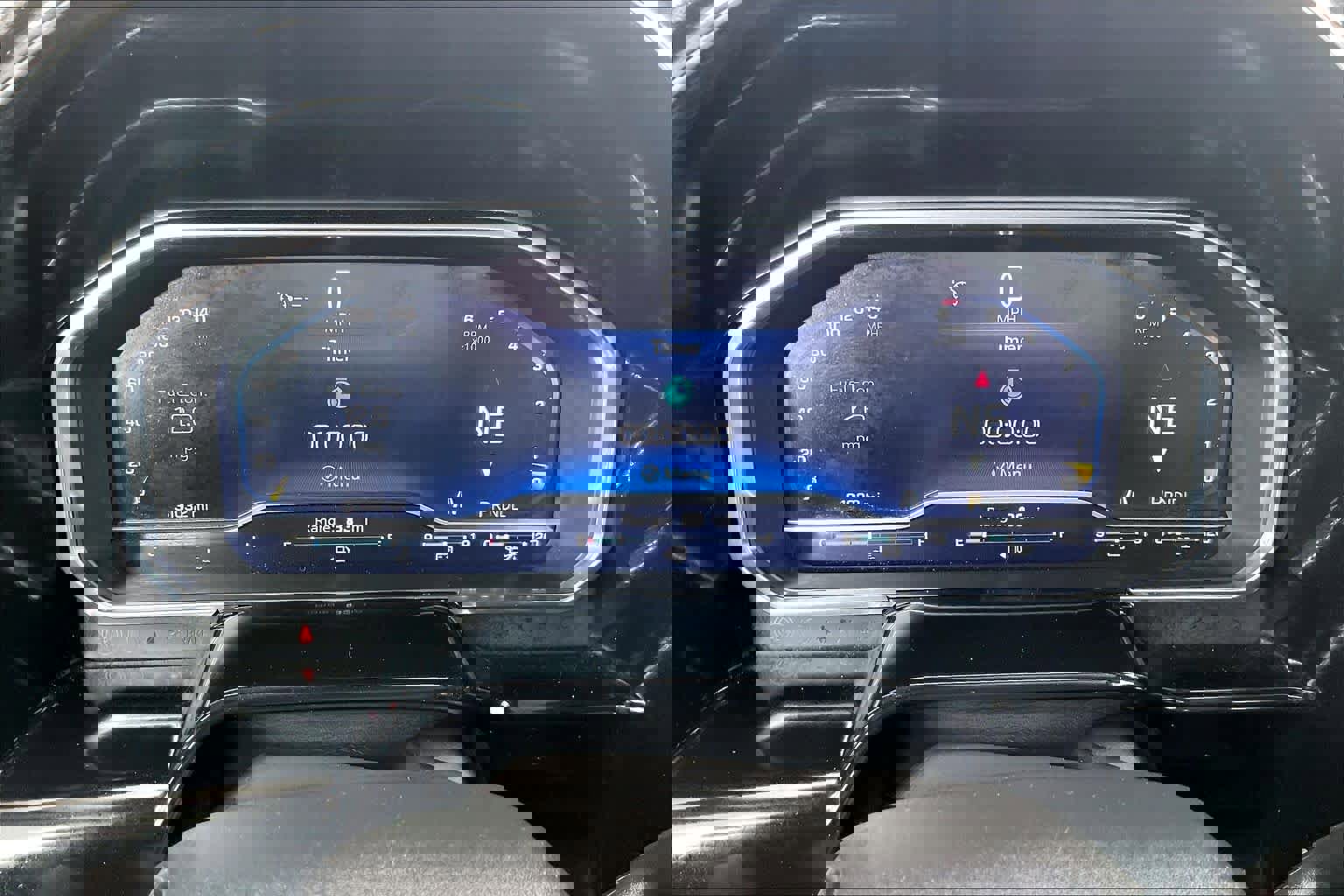 Used 2025 Chevrolet Silverado 1500 LT image 23