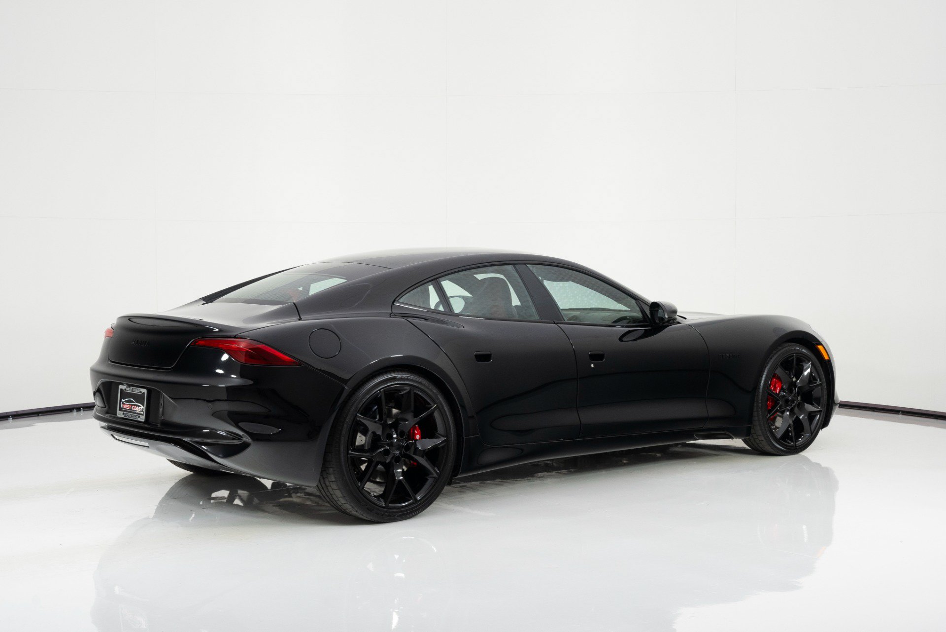 Used 2025 Karma Revero Luxury RWD image 3