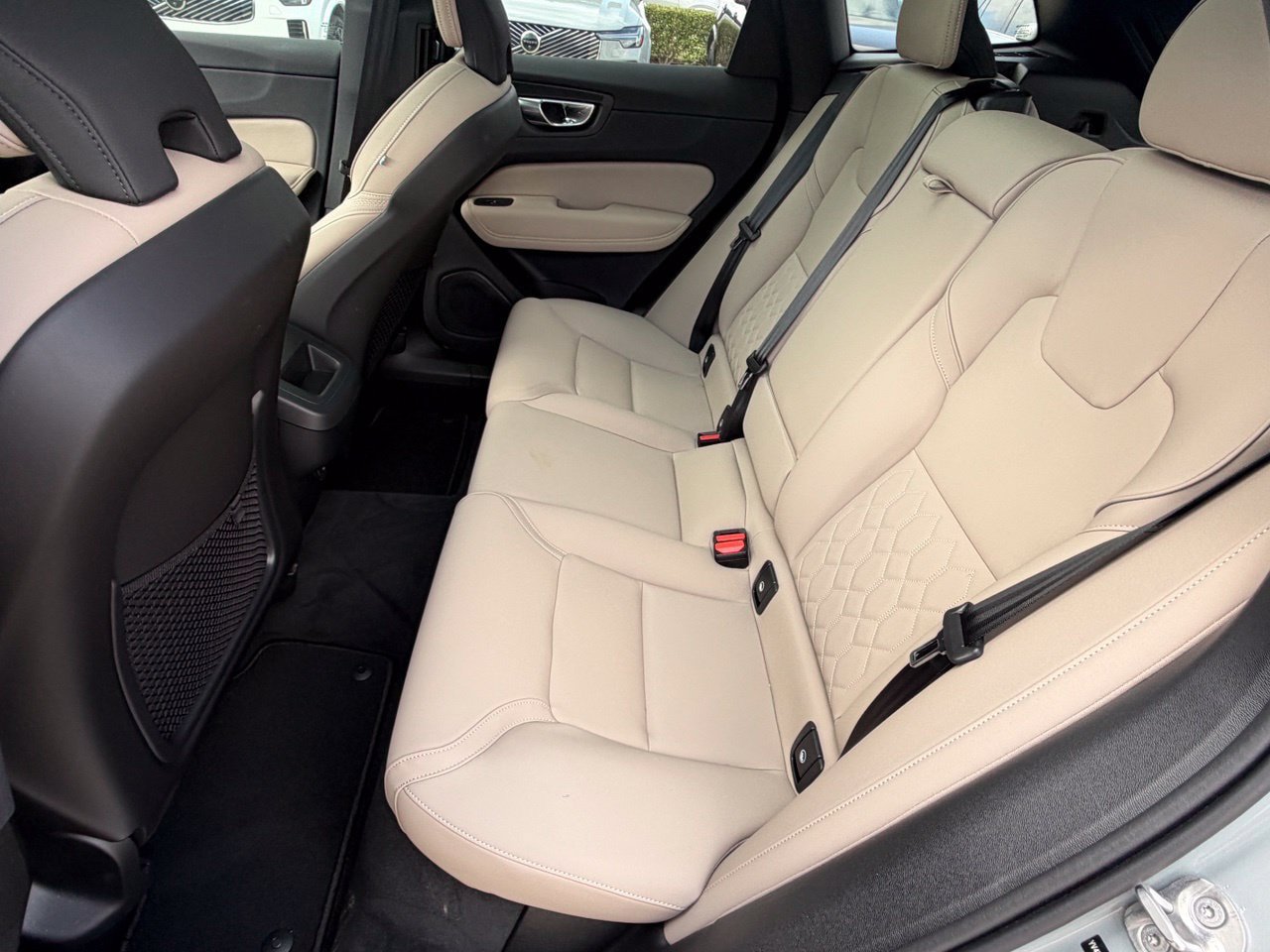 New 2026 Volvo XC60 B5 Core AWD/4WD image 23