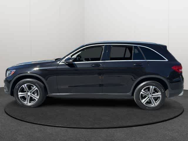 Used 2016 Mercedes-Benz GLC 300 4MATIC image 3