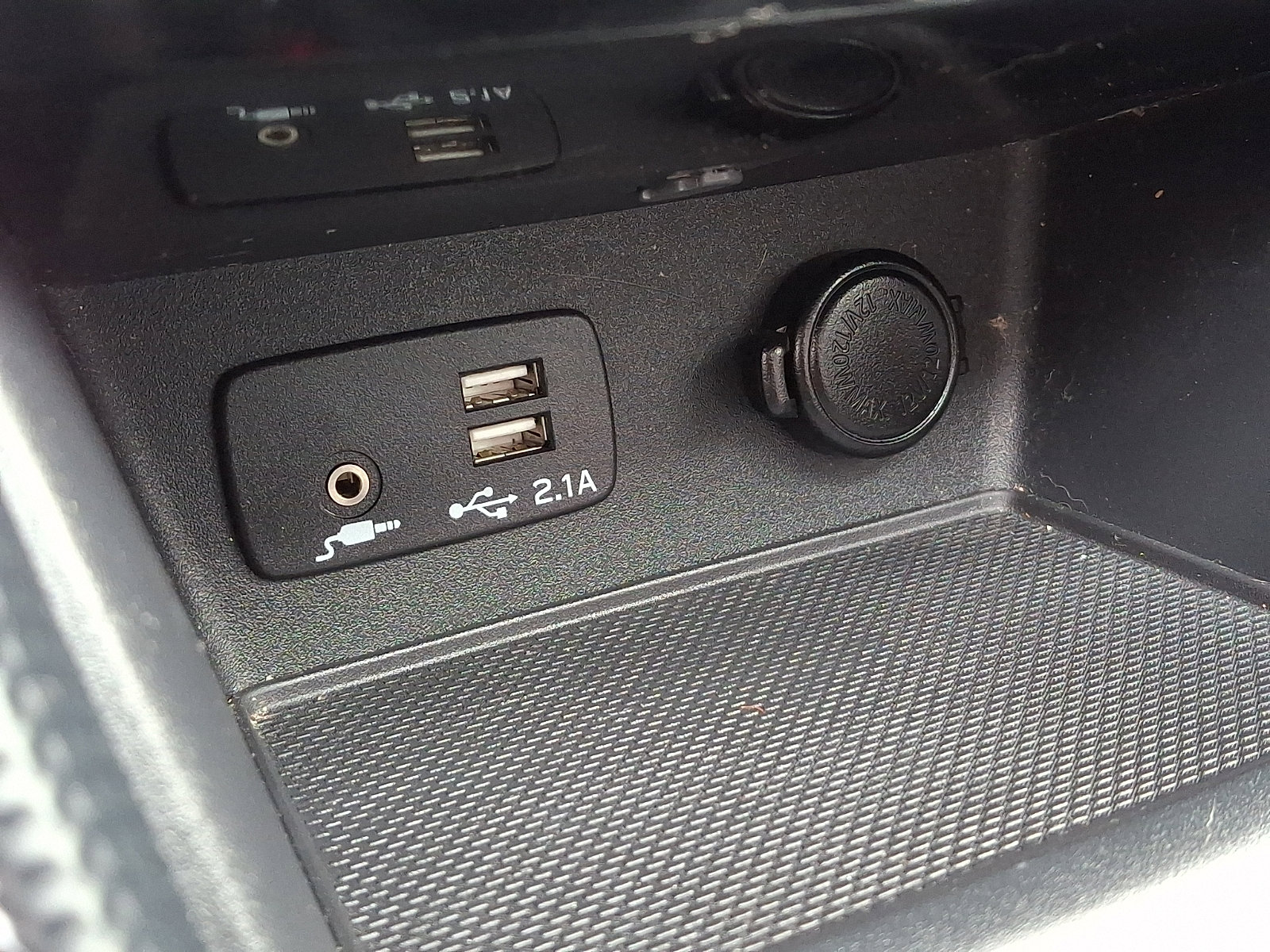 Used 2023 Subaru Forester Limited image 28