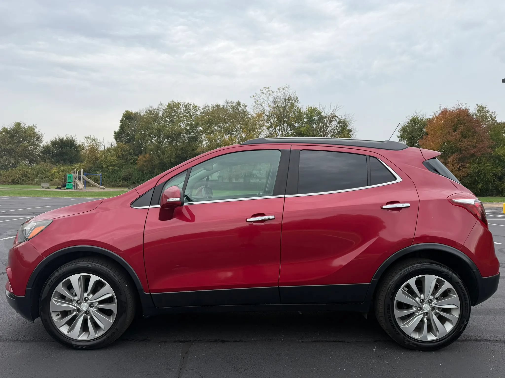 Used 2017 Buick Encore Preferred FWD image 3