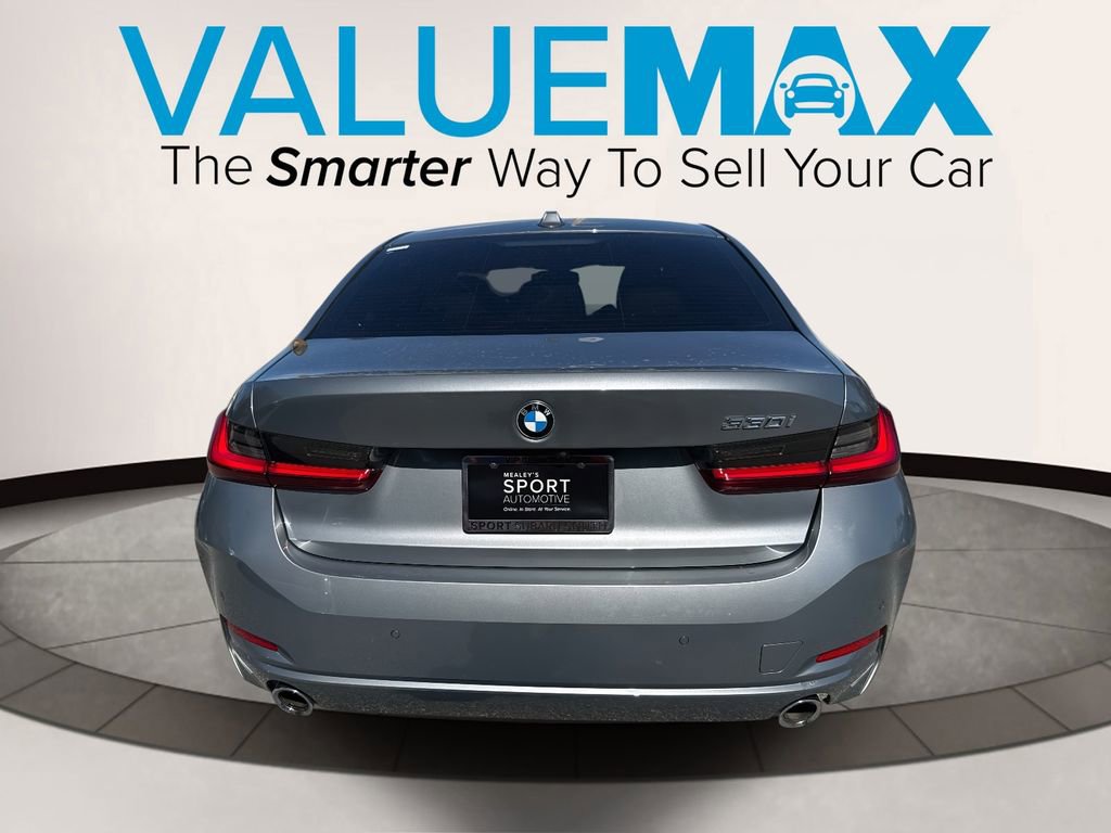 Used 2023 BMW 330i Sedan image 4