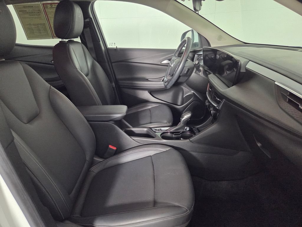 Used 2024 Buick Encore GX Sport Touring FWD image 31