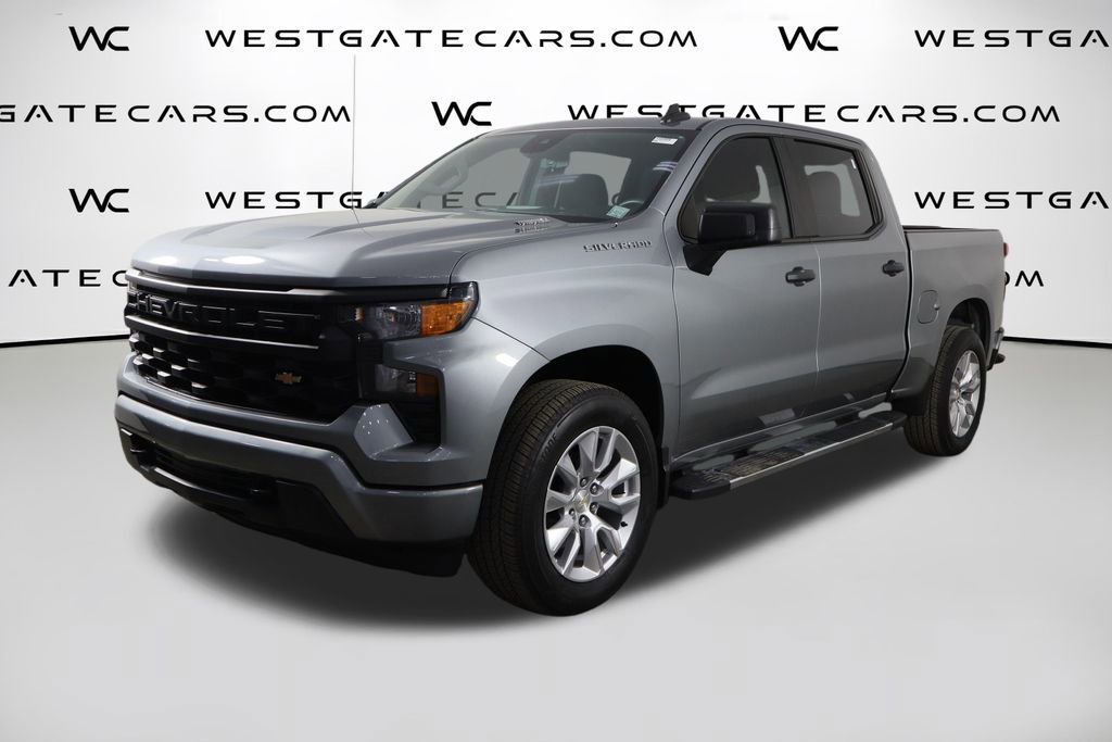 Used 2024 Chevrolet Silverado 1500 Custom image 1