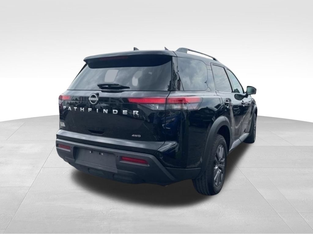 Used 2025 Nissan Pathfinder SV AWD/4WD image 5