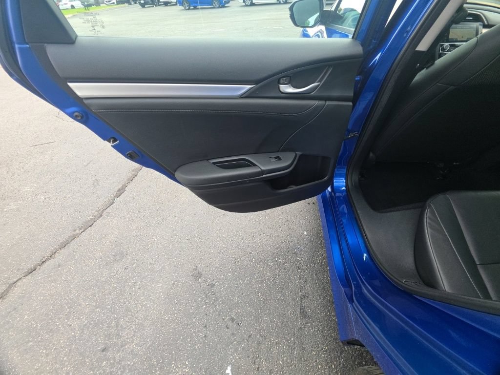 Used 2016 Honda Civic Touring image 25