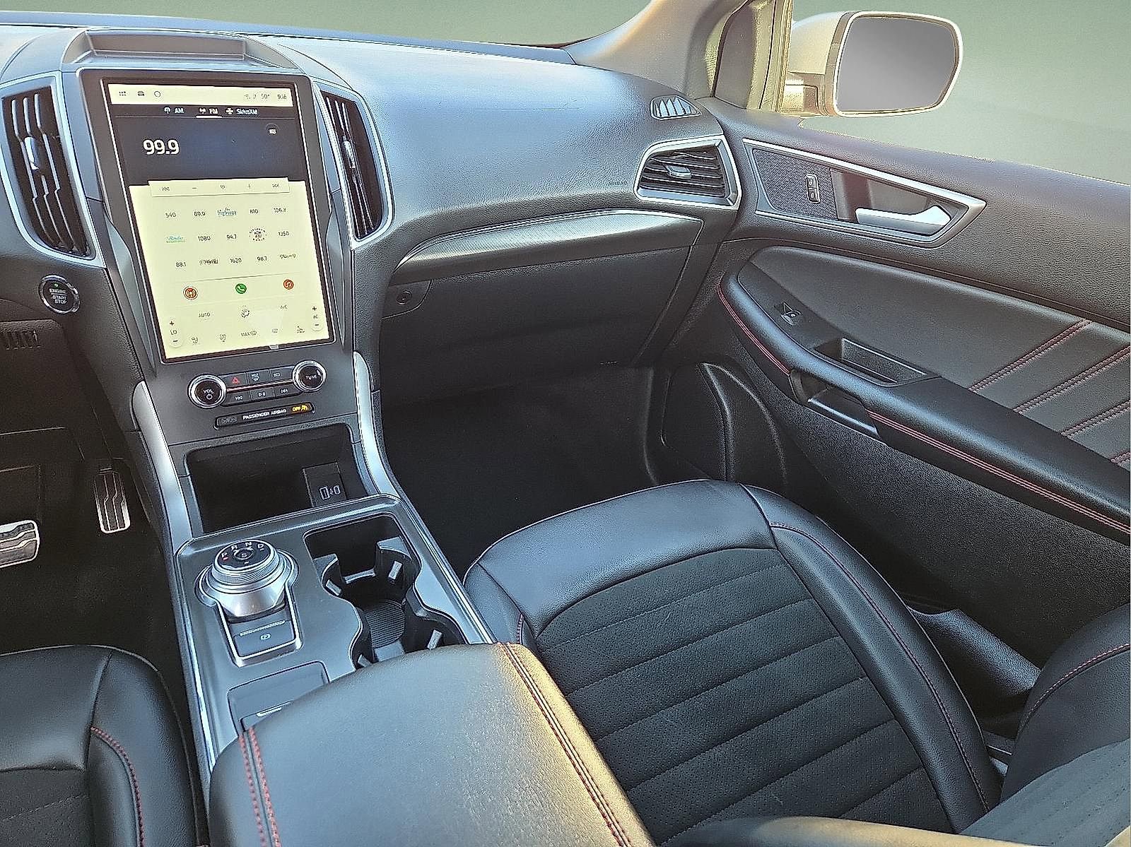 Certified 2024 Ford Edge ST-Line w/ Class II Trailer Tow Package AWD/4WD image 12