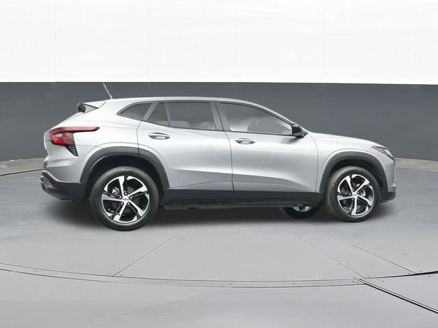 Used 2024 Chevrolet Trax RS w/ Driver Confidence Package image 47