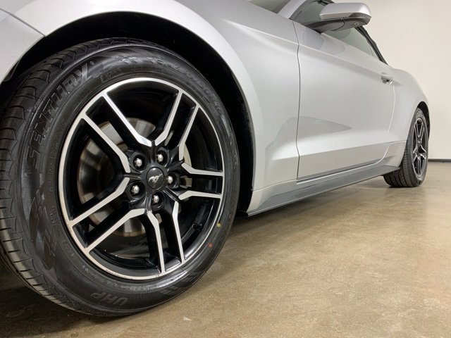 Used 2018 Ford Mustang Premium image 2