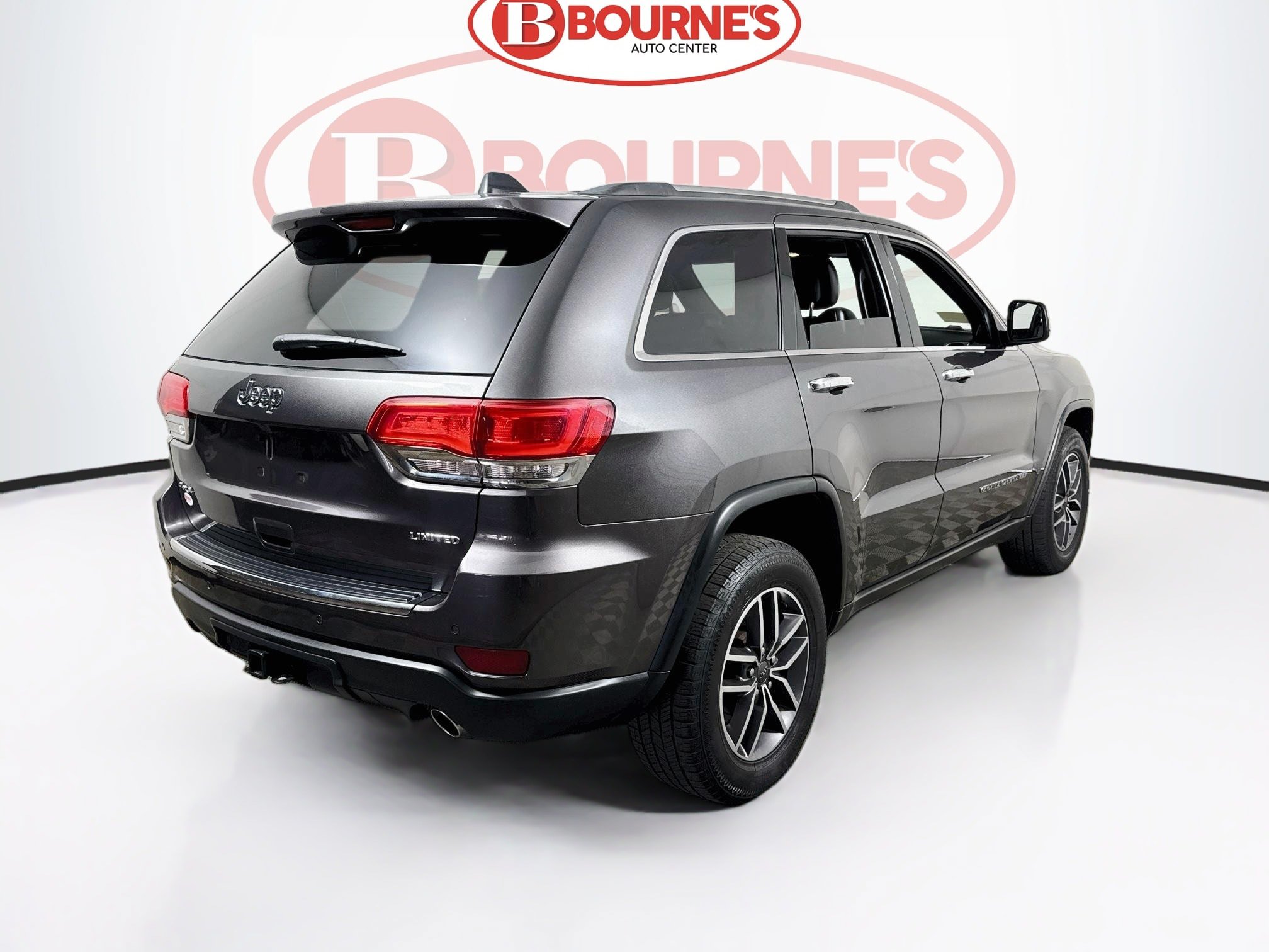 Used 2019 Jeep Grand Cherokee Limited w/ Trailer Tow Group IV AWD/4WD image 12