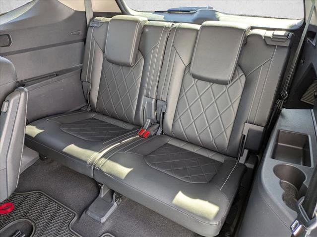 Used 2025 Volkswagen Atlas SEL Premium R-Line image 21