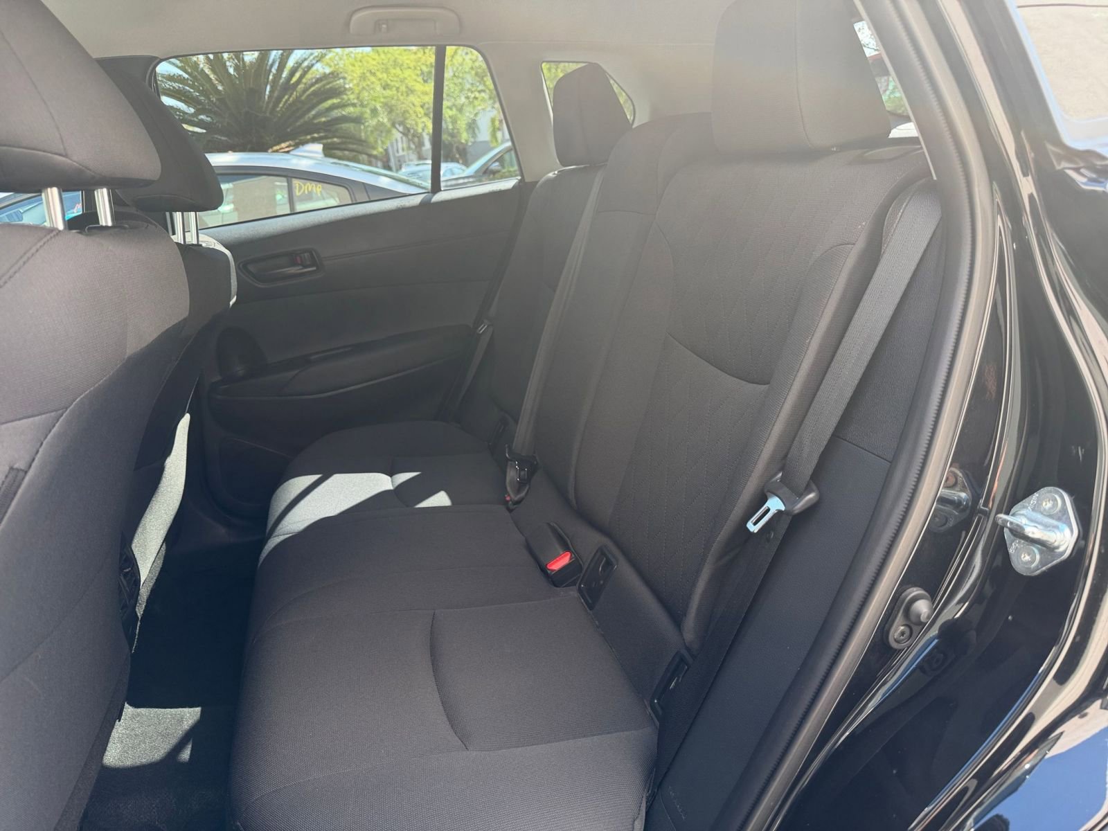 Used 2025 Toyota Corolla Cross LE image 21