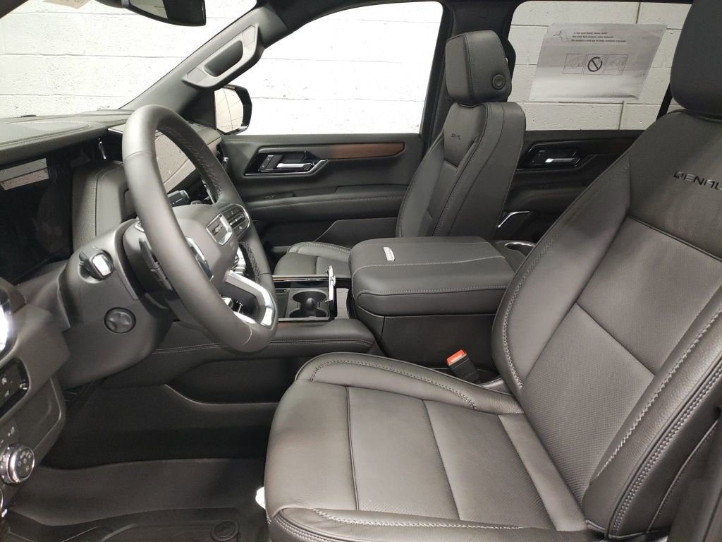 New 2026 GMC Yukon XL Denali w/ Sun & Power Step Package image 23