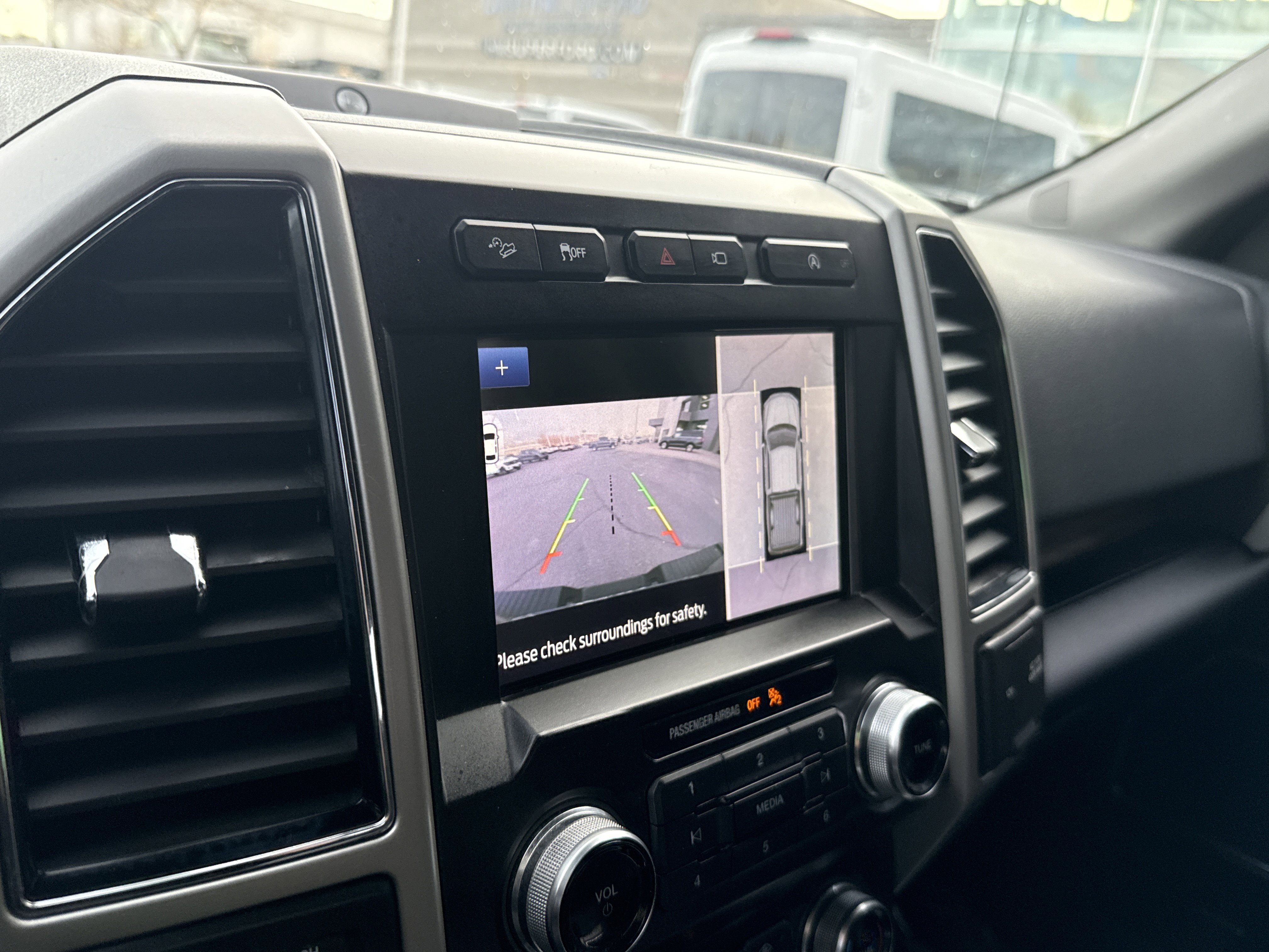 Certified 2019 Ford F150 Lariat w/ Equipment Group 502A Luxury image 23