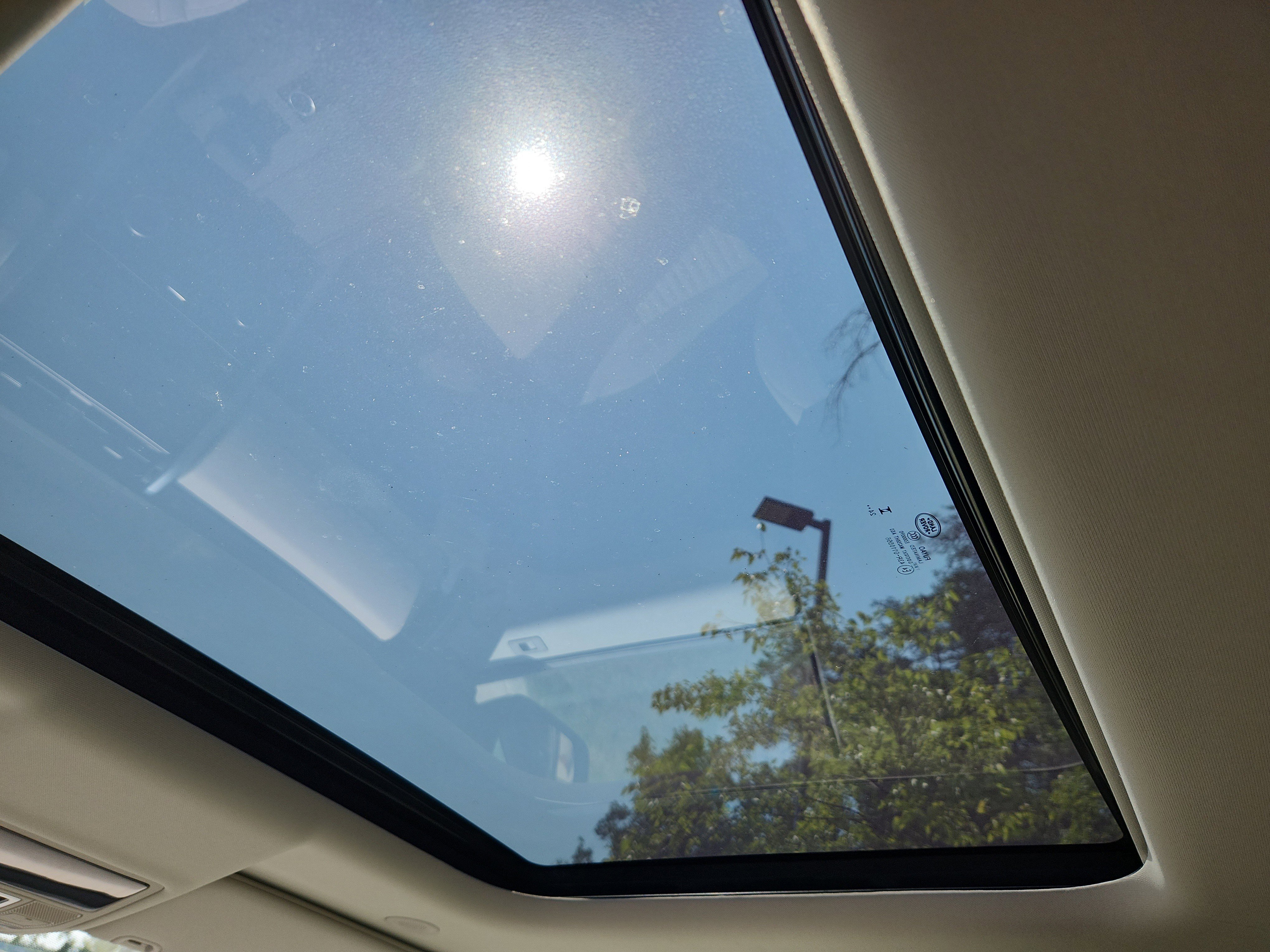 New 2025 Land Rover Discovery Dynamic SE image 27