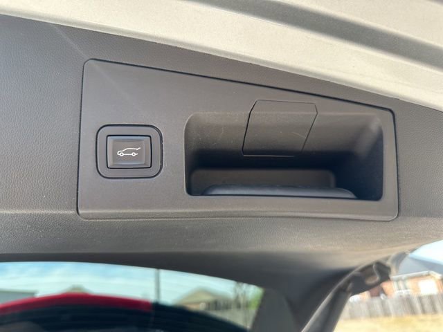 Used 2019 Cadillac XT5 Premium Luxury FWD image 32
