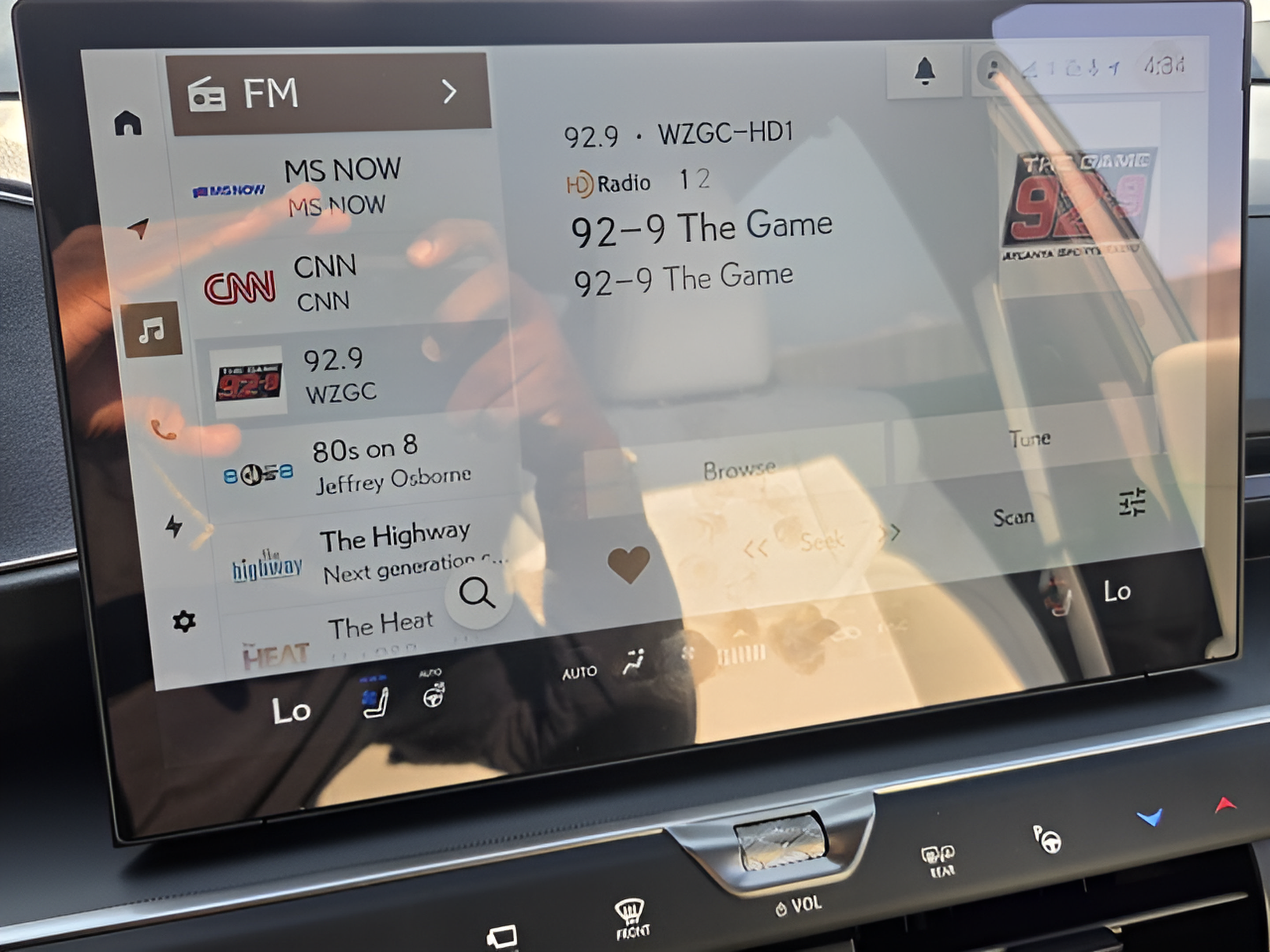 New 2026 Lexus ES 350e w/ Accessory Package (Z2) FWD image 18